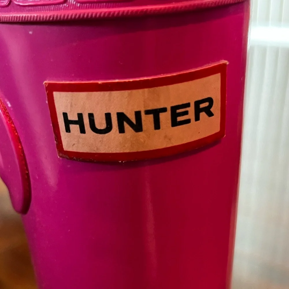 EUC - Hunter Hot Pink High Calf Rain Boots - Girls Size 6  - with box